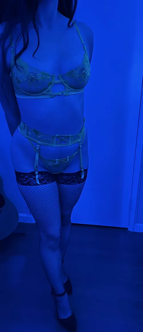 High heels and stockings 😘