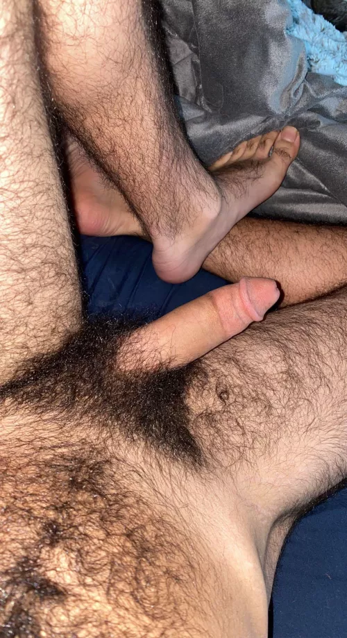 I always play with my curly pubes and I love it