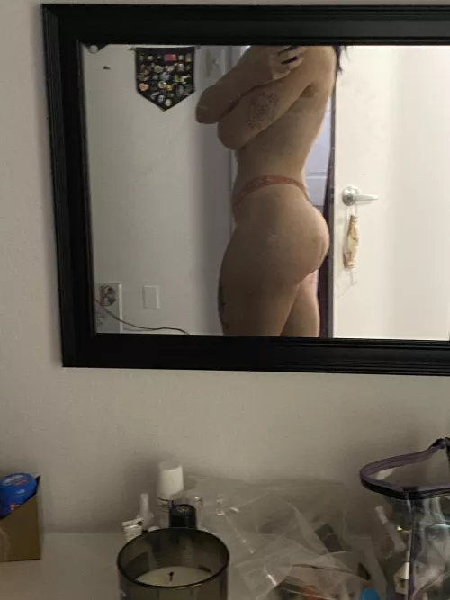 I love how soft muscles look in the early morning.