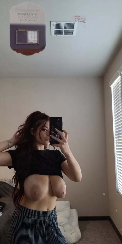 I notice when you stare... and I like it too 😉