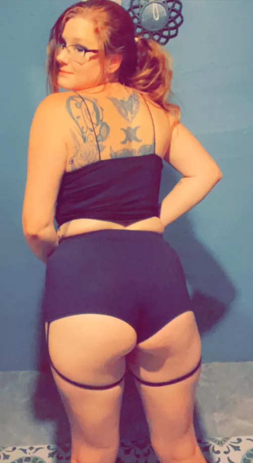 💦 It’s hump day, let me satisfy you 😘