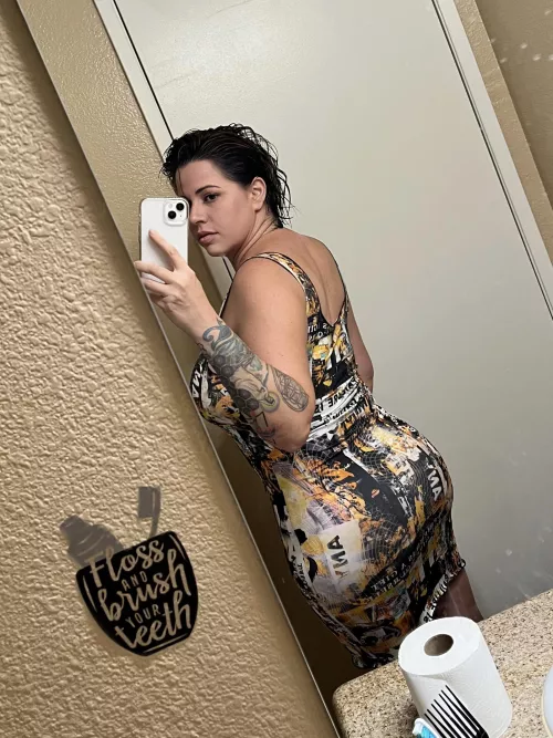 Just turned 40, am I still hot? Could I make you cum?