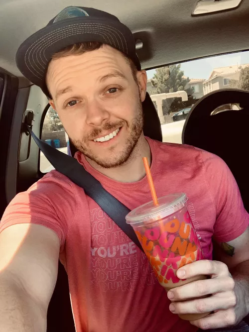 New-ish here, been lurking for a bit…thought I’d finally just say hello. Hope you guys are having a fantastic day. 😎👌🏻