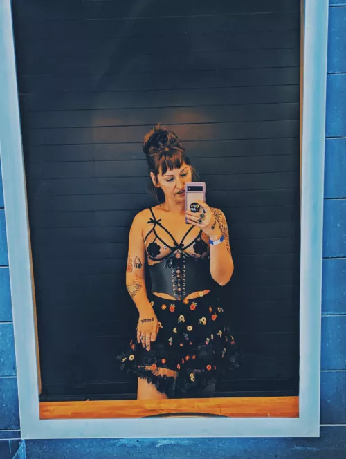 Someone tell me how I wore this out and didn't get railed 😩