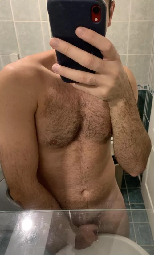 Someone to take a shower with me? 💦💦💦