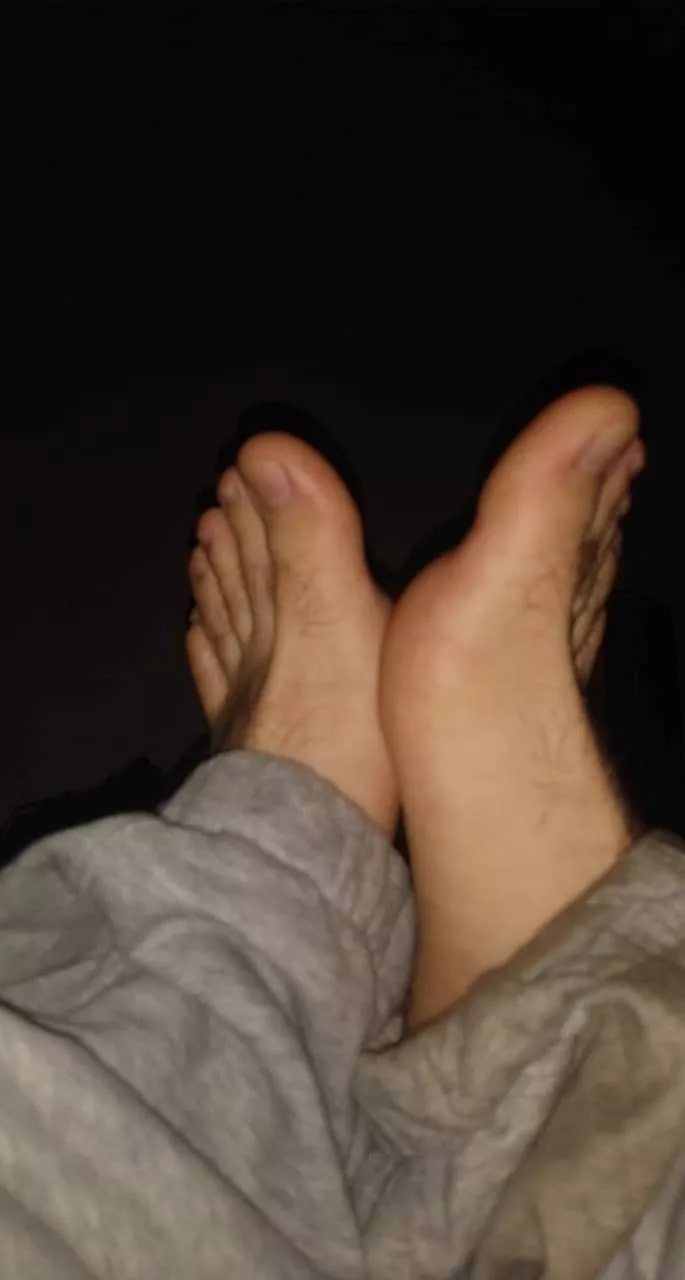 wanna lick my feet? 😛