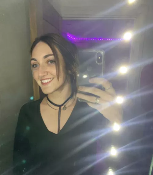 When the Uber driver hits on you, you know you pass 👸🏻