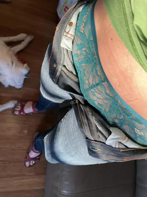 Who’s got a craving?? 🤤😘 Aim for happy, repeat clients - Be Direct: Age/Payment/Content [selling][us] Videos/Photos/OnlyFans ✨panties/socks/other ✨Kik experience ✨ dm here or kik: curious.contact