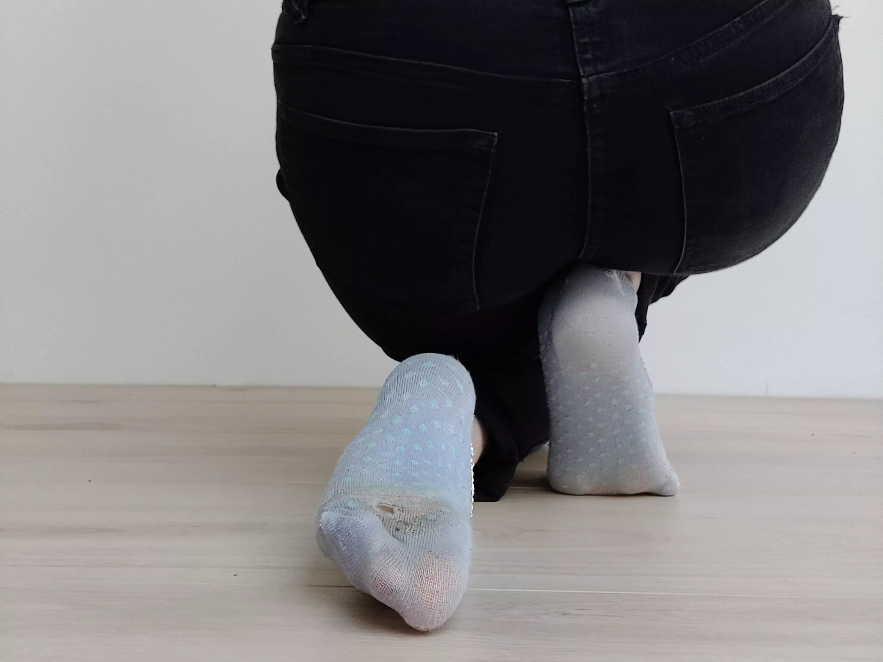 worn thin 🧦