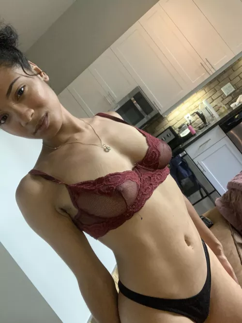 Would you date a stoner girl?