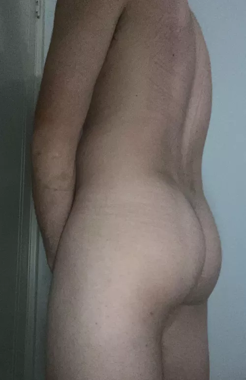 21M play a bit of volleyball so my ass has been getting good 🙌 hope you like