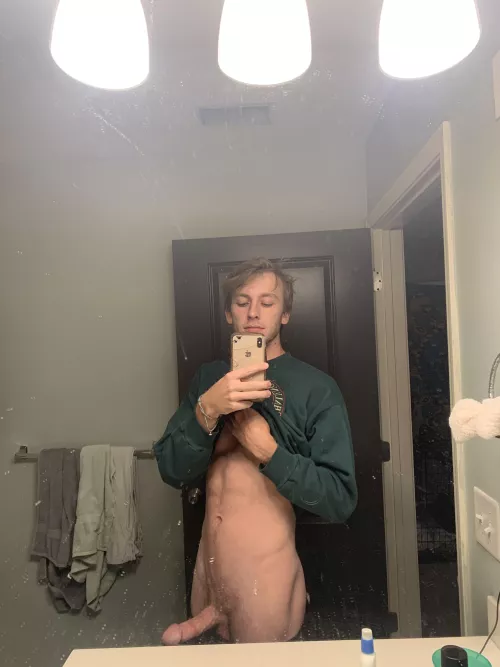 I wanna cum on a pretty milfs face