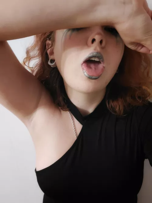 My armpits need your tongue