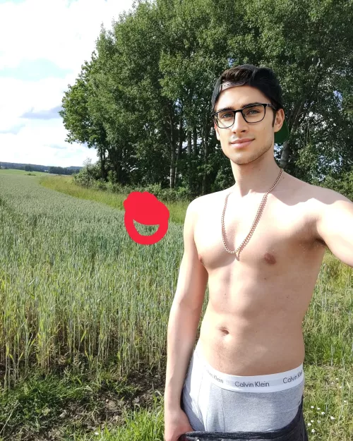 should i pull it out? 😁😘