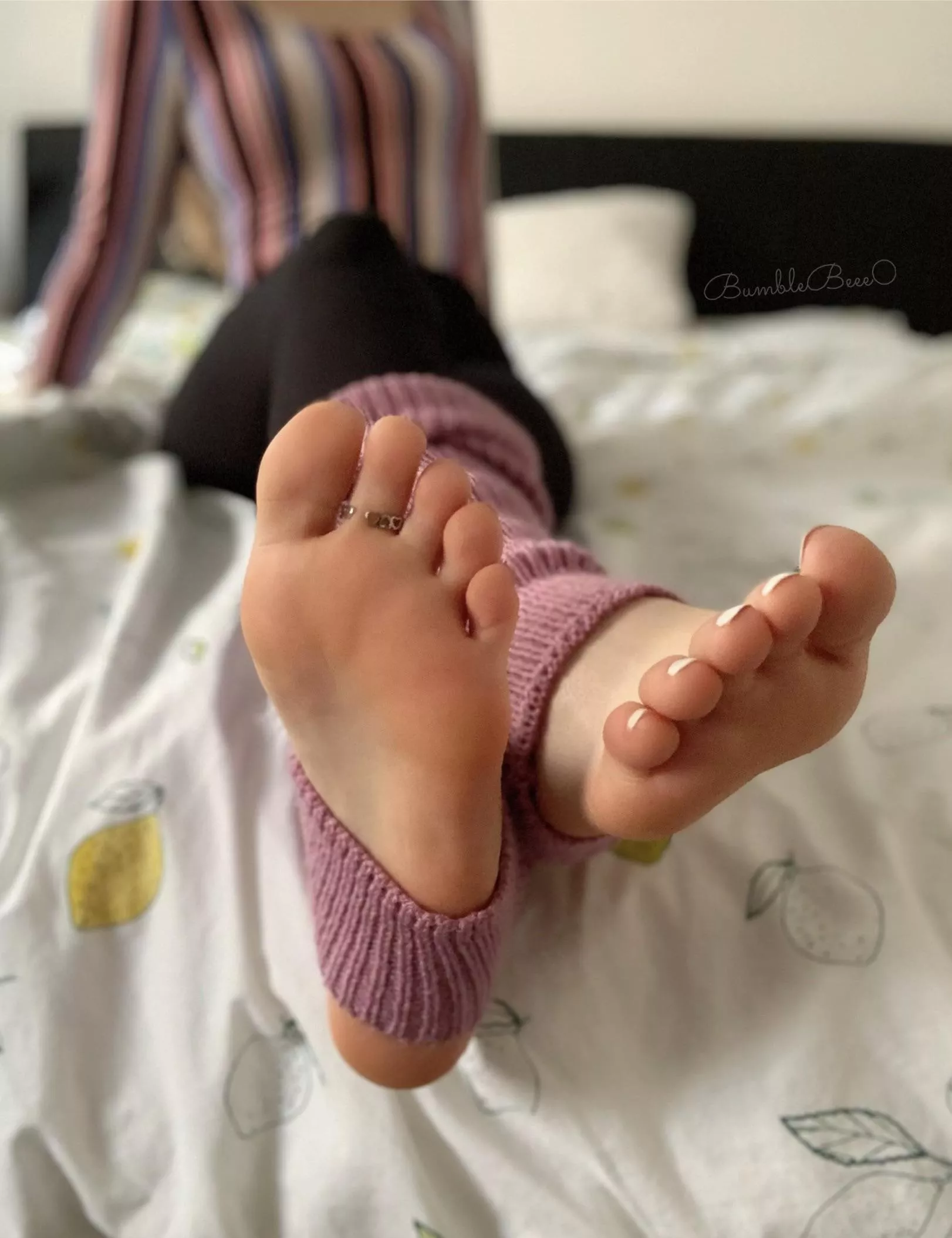 Sniff or lick?
