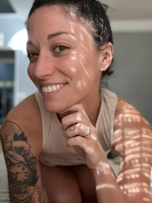 There’s nothing sexier than a freckled girl☺️