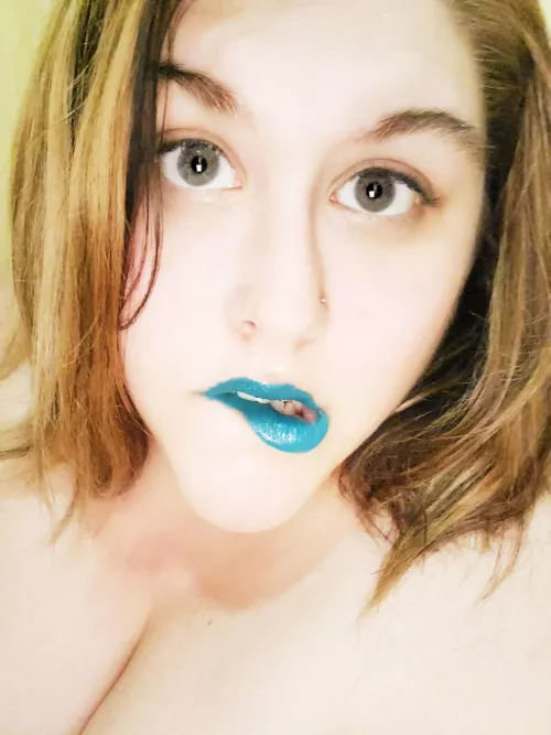 Asking for any and all help! $1, $5, $20 dosnt have to be a lot! My landlord screwed up the paperwork and I owe Octobers rent right now. So I’m begging if you can CashApp me send me a message too on here! I’d love to say thank you in some small way! 