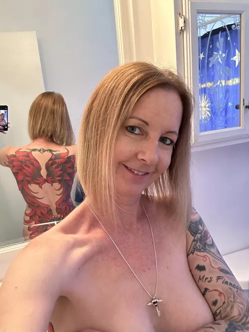 Do you think this milf is sexy?