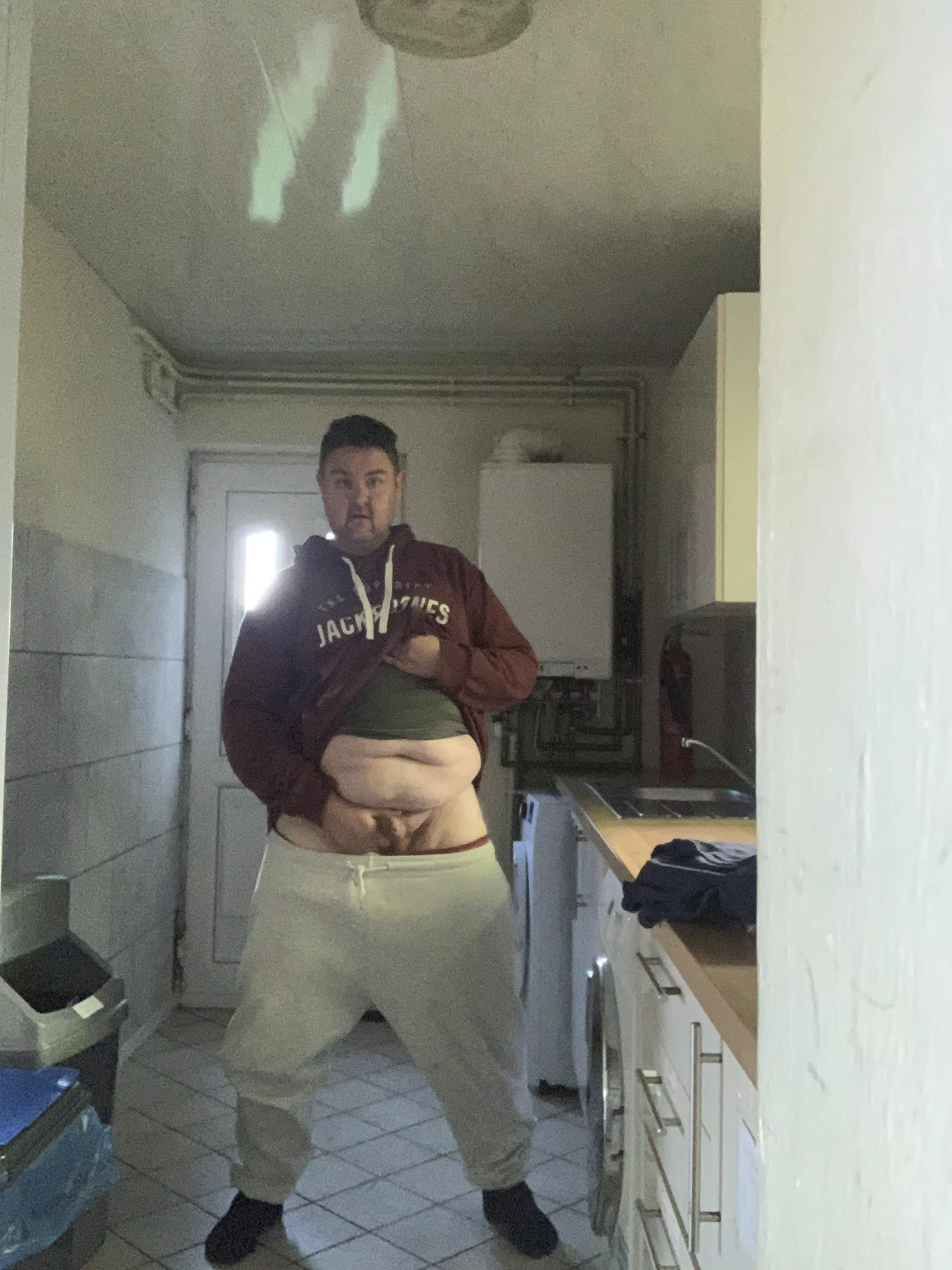 Flash my cock out