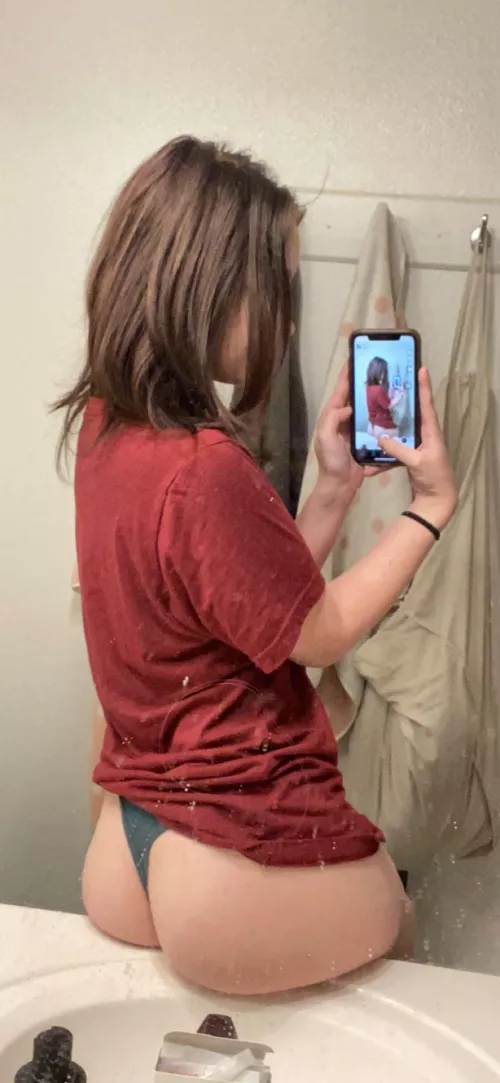 I need someone to get behind me :(