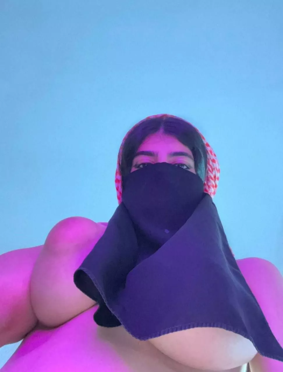 muslim pussy is bomb but muslim titties are bomber😌