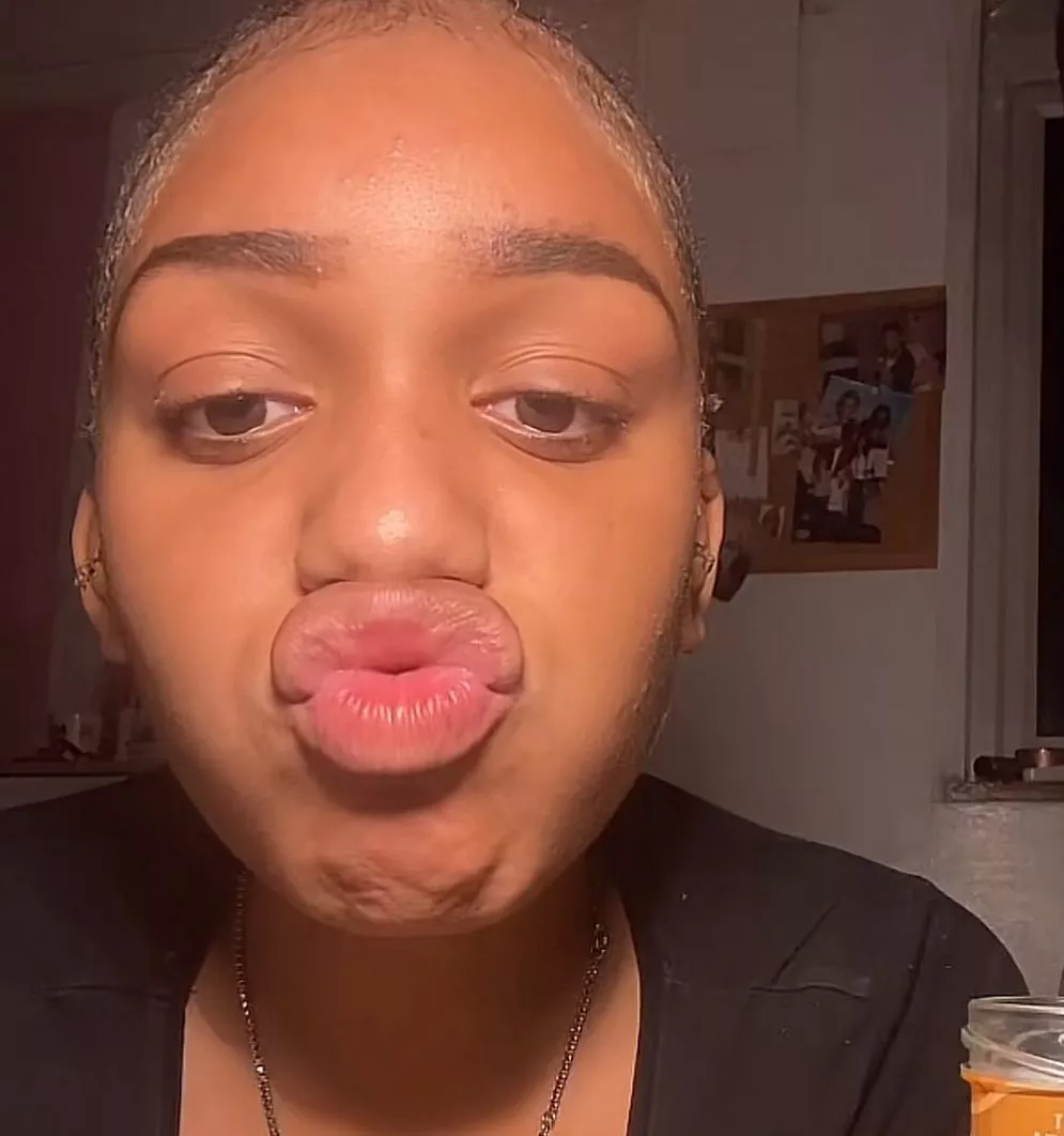 😙🤌🏼🤤🤤