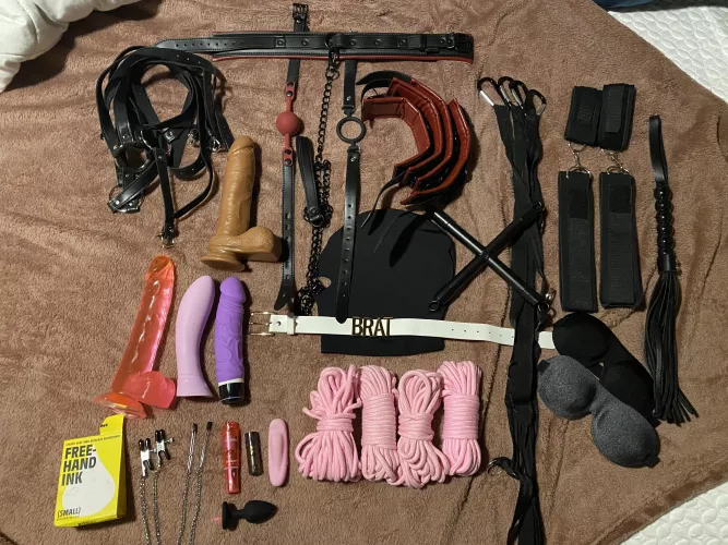 All of daddy’s tools for his submissive slut 🥰 what should he add?