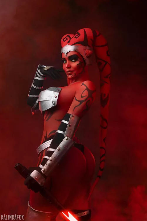 Darth Talon posing (kalinka fox)