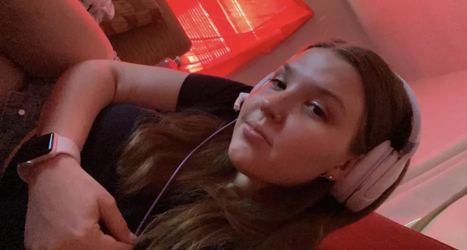 do i need a cam to gain viewers??? any suggestions on what cam to buy? i play on ps4