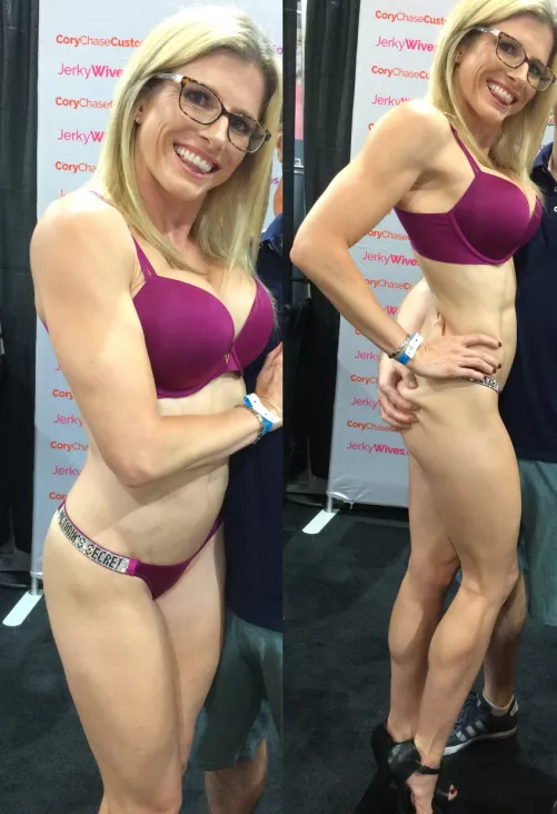 Luv Jacking Off to Pic of when I met her, hope u do too!