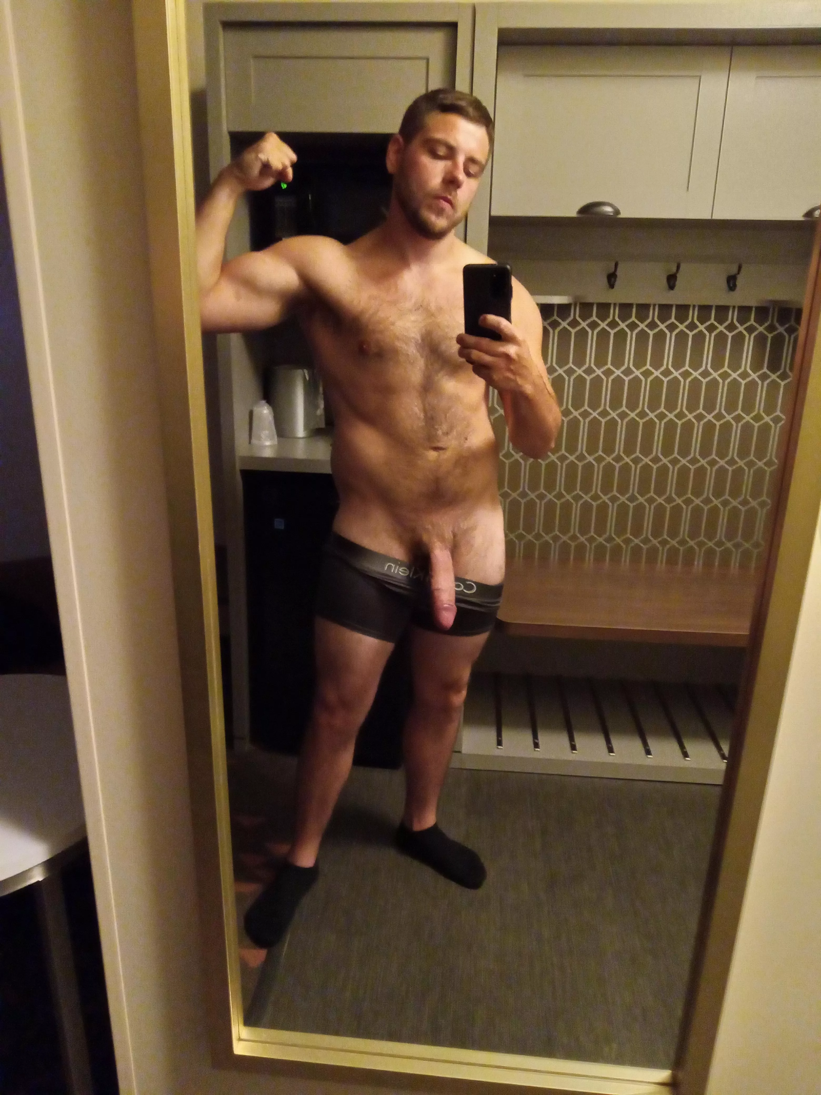 (m) 28😘