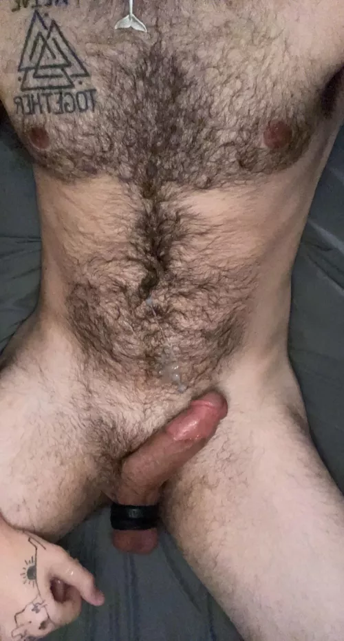 My chest always looks better after I cum. Full video is on my Twitter ;)