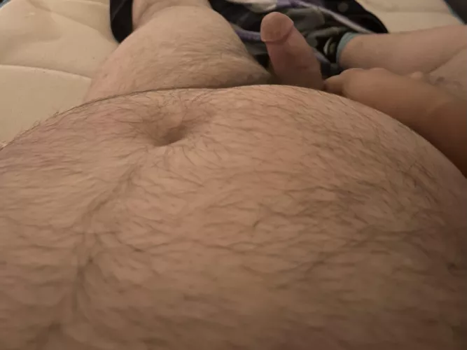 Was so self conscious about my belly before I started posting on Reddit 🥺