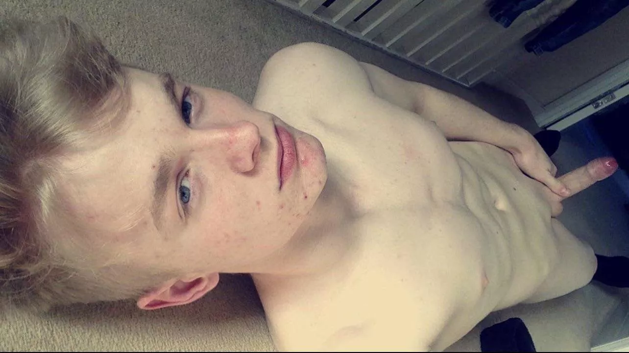 Anyone a fan of teen cocks 🥺 (18)