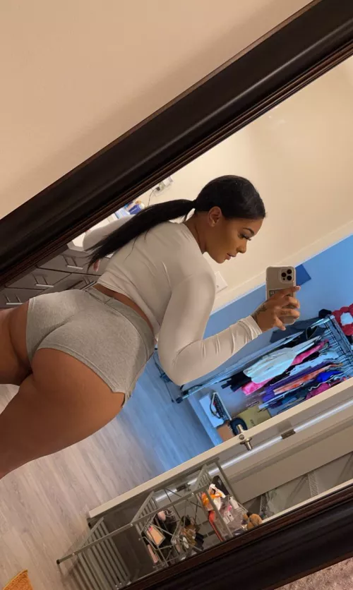 [F] How's your day going 💦👅