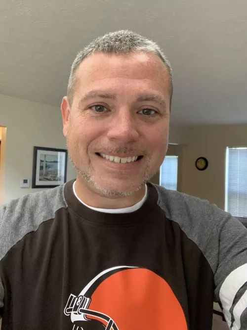 I love Sundays in fall and winter! It’s Game Day! Happy Sunday!