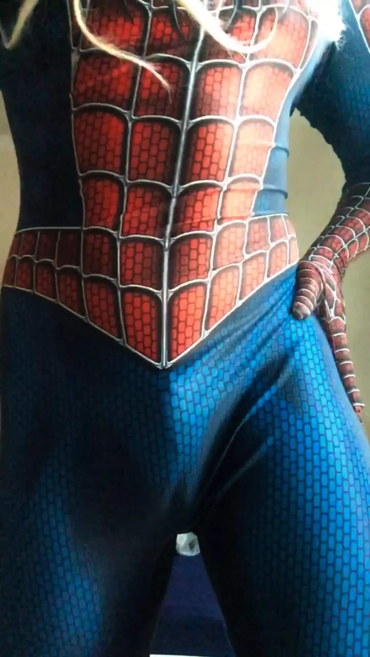 Like my bulge? 💓