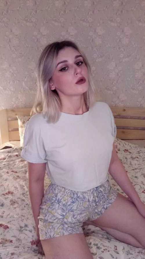 Sissy... if you don't obey all my words, I'll peg you till all your neighbors can hear you scream like a little slut.