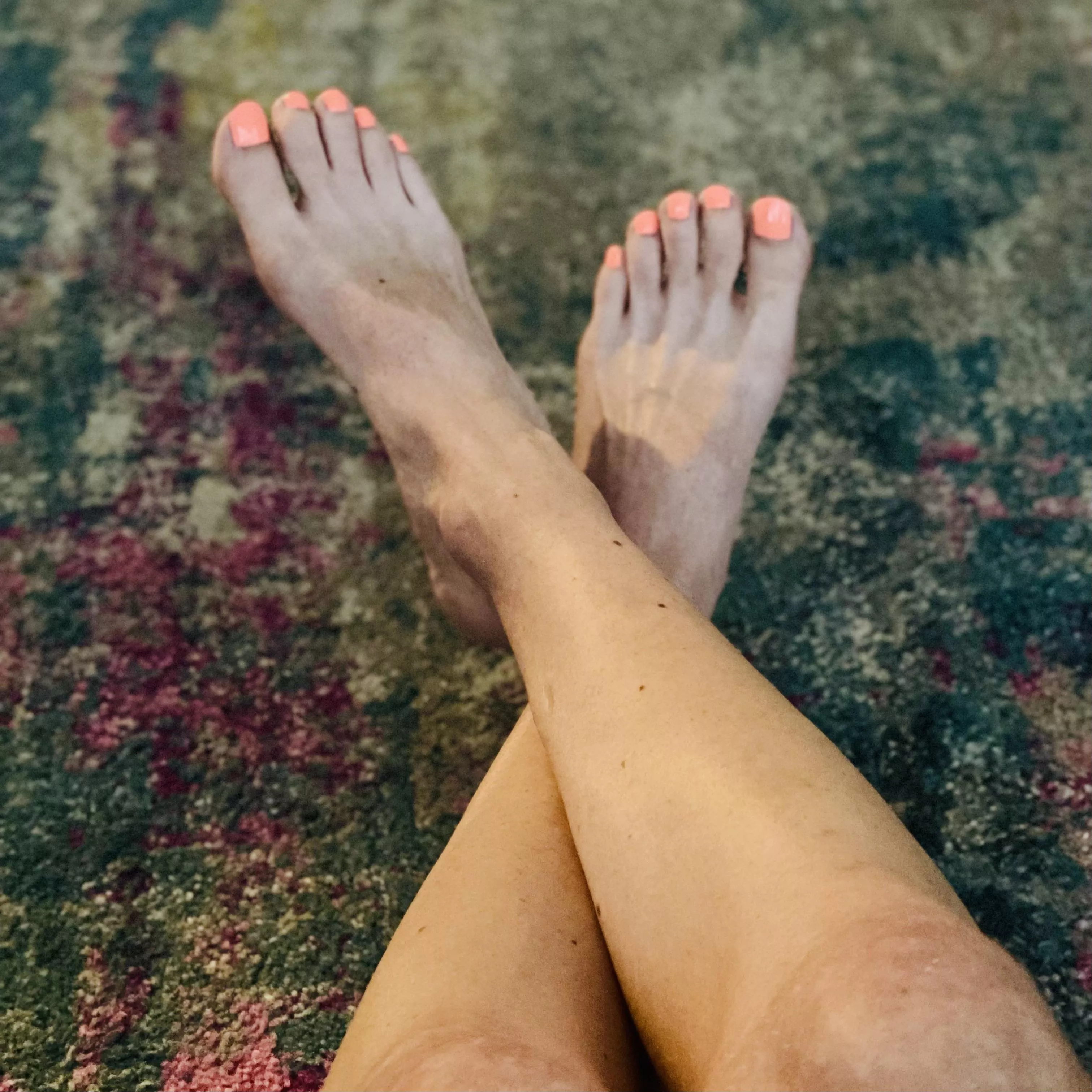 Spooky toes 🎃