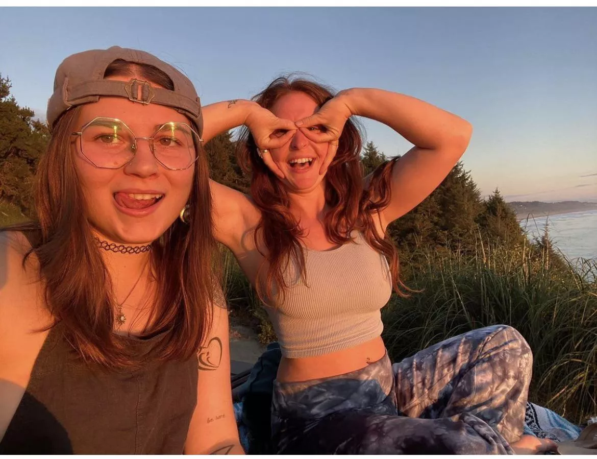 Two cuties