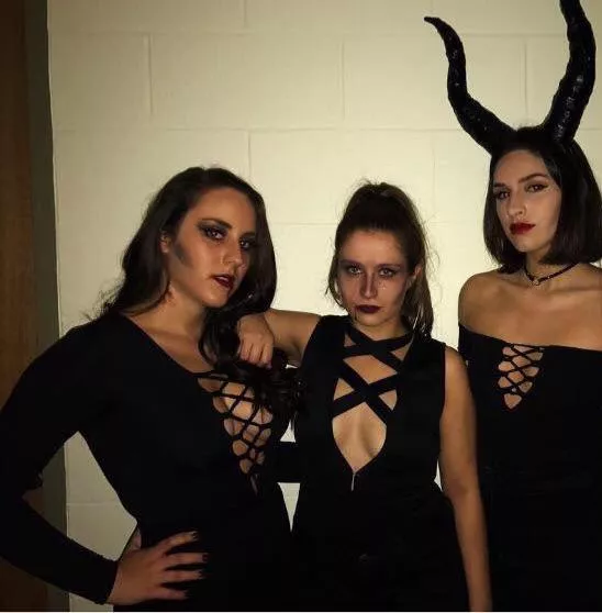 Costume