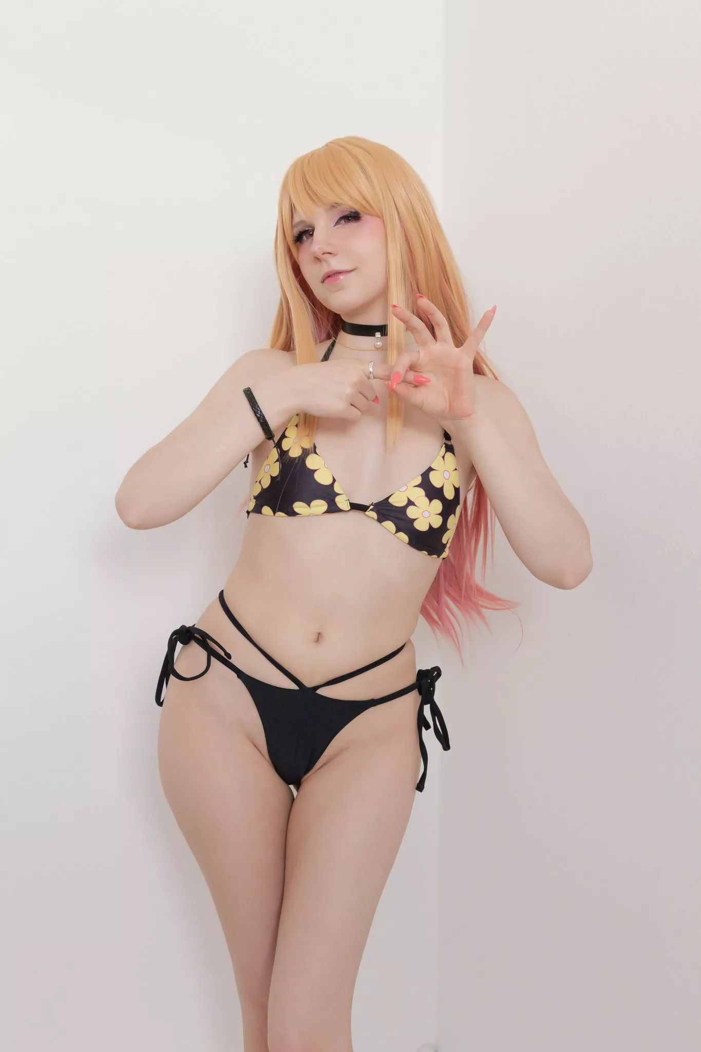 Do you wanna learn some sign language? Marin Kitagawa from My Dress-Up Darling by x_nori_ [Self]