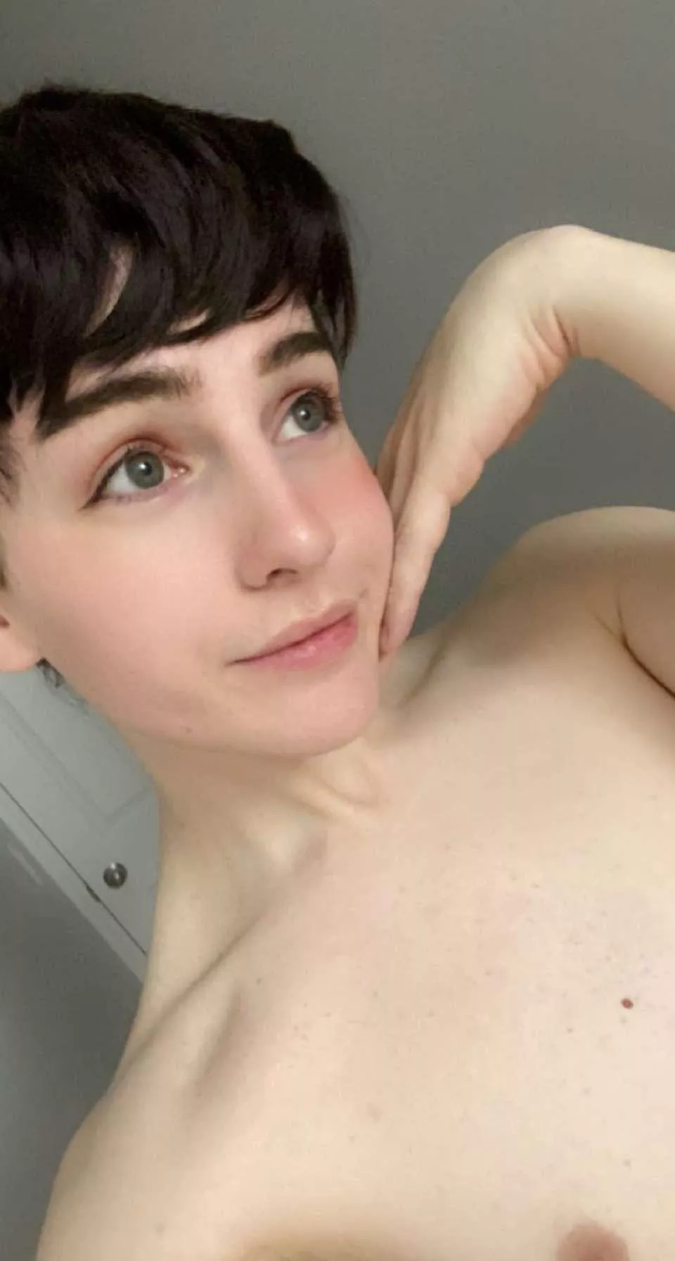 hopefully shirtless is okay 💕