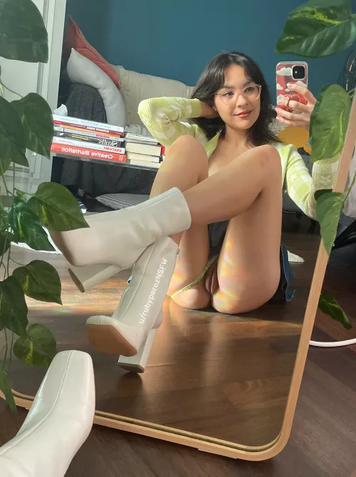 I'm a panties to the side kinda girl 😛