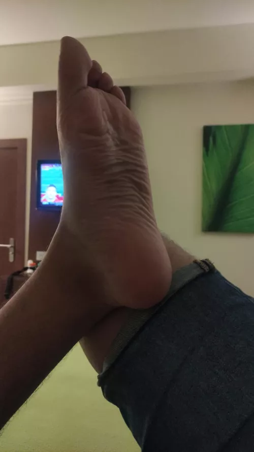 I'm straight but I like to show my soles, what do you think?