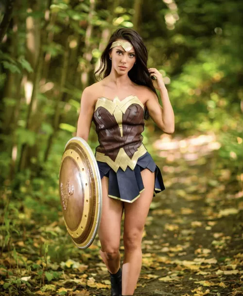 Monday Mood 😈 Wonder Woman cosplay by me @jadesuzannesmith