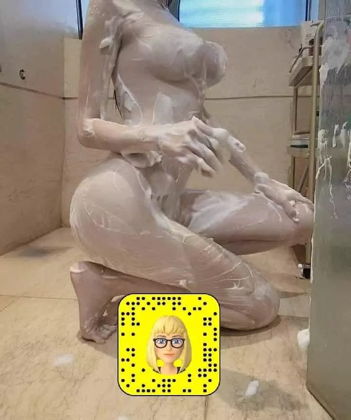 [Selling] 22 [F4M] video call get naked? Sexting? Snap: jennyfox143