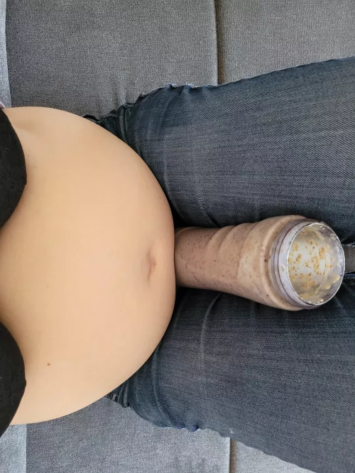 starting with daily 1500kcal weight gain shakes in addition to usual stuffing