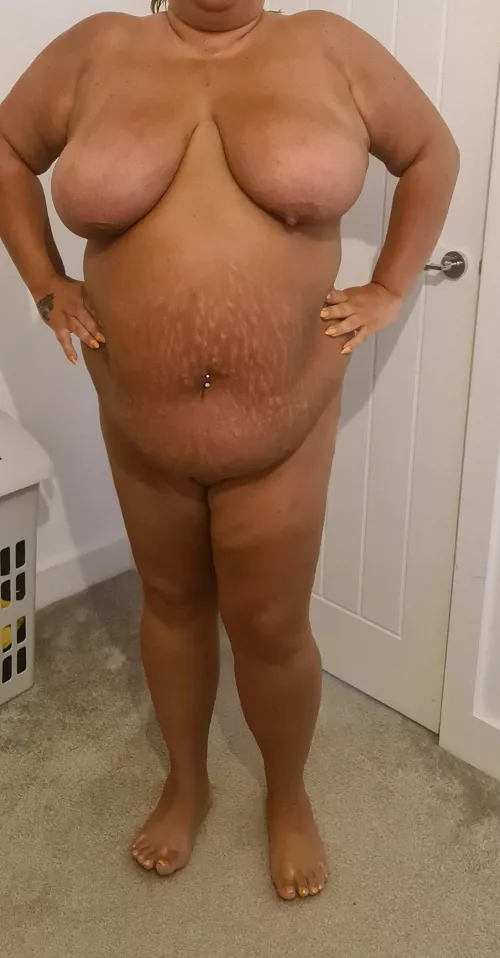 37f like being naked, often get naked in front of others enjoy being an exhibitionist