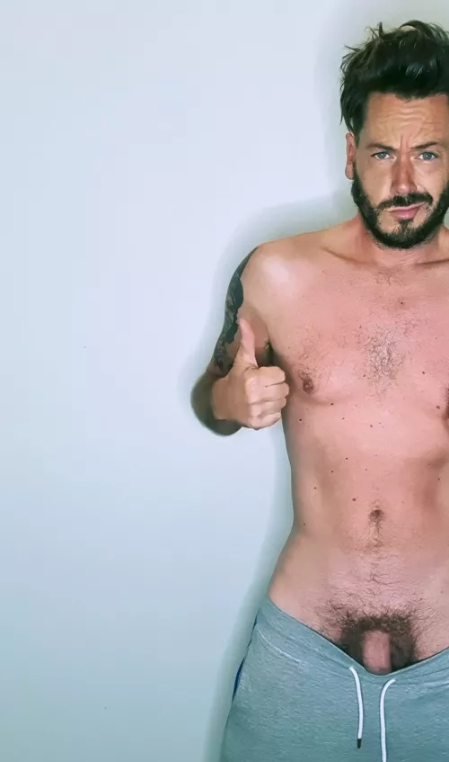 (41) who wants to get their face into daddy's hairy dick?